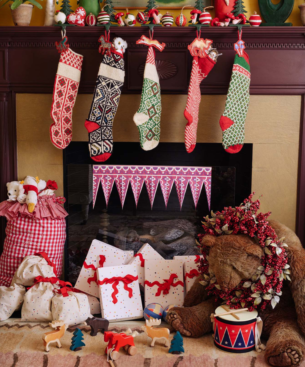 Knit Stocking, Oso Red Peppermint