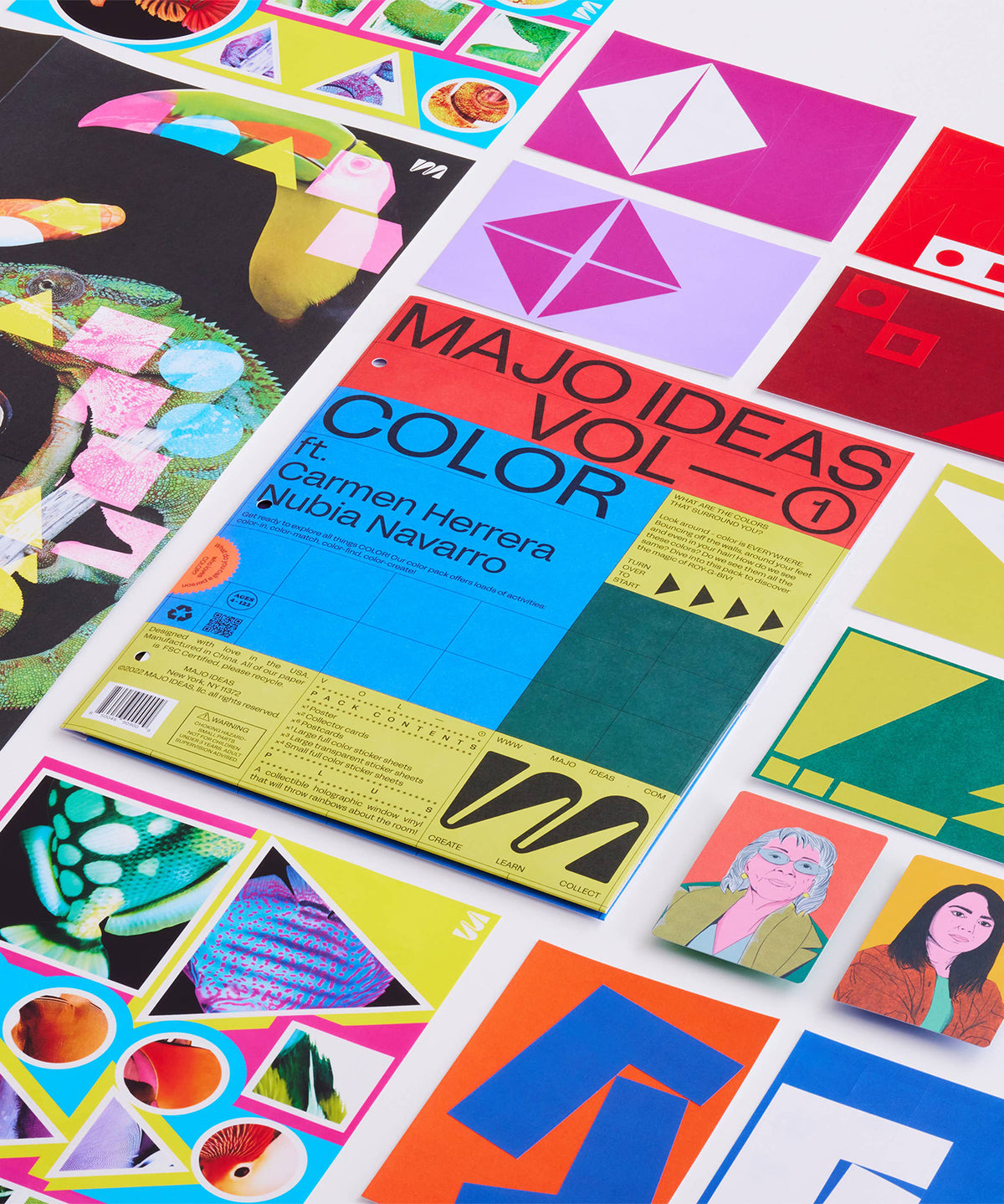 Majo Activity Folder, Color