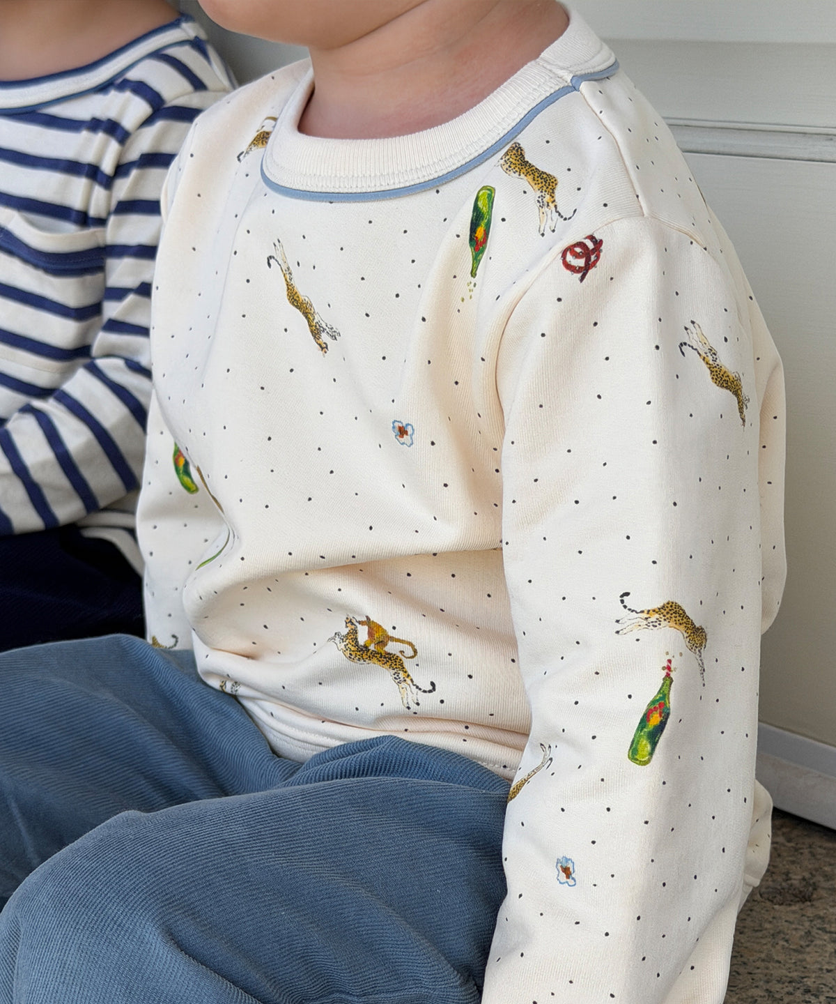 Remy Sweatshirt, Cream Snack Attack